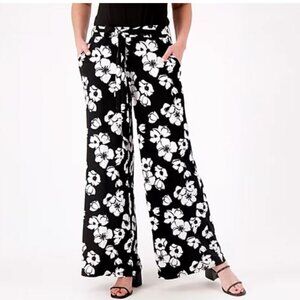 Girl With Curves Regular Wide Leg Knit Pant, Black Floral - XS